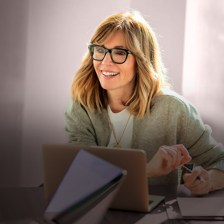 RHR About Us image of a business professional in conversation, representing leadership insight, executive development, and trusted partnership.